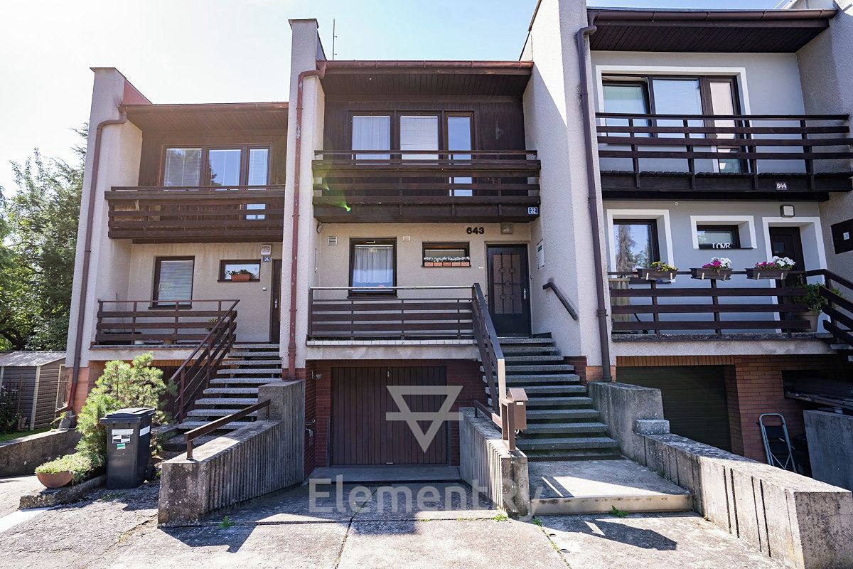 Prodej rodinného domu 149 m², pozemek 247 m² – fotografie 2