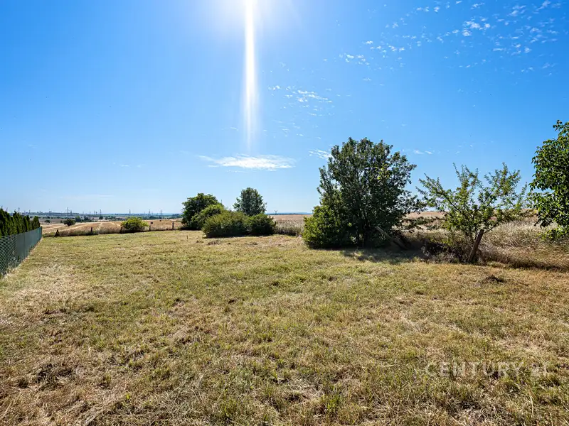 Prodej stavebního pozemku 975 m², Ořech – náhled fotky 3