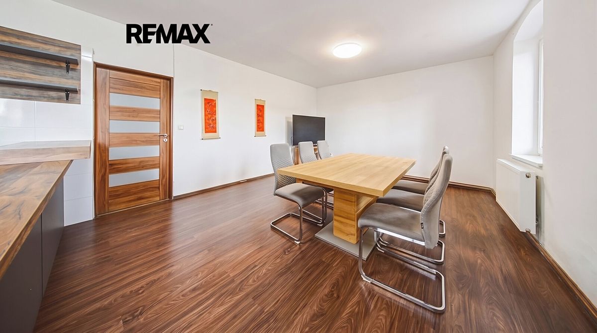 Prodej rodinného domu 190 m², pozemek 585 m² – fotografie 5