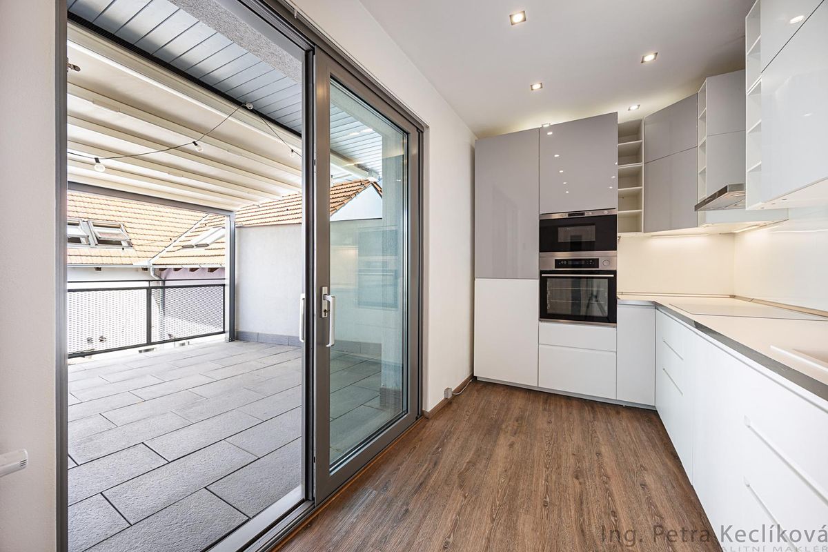 Prodej bytu 5+kk 154 m² – fotografie 4