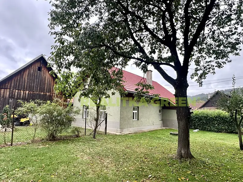Prodej rodinného domu 550 m², pozemek 2336 m², Halenkov – náhled fotky 3