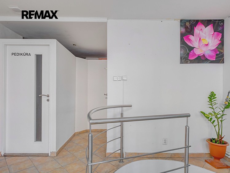 Pronájem komerčního prostoru, 151 m² (8 z 19)