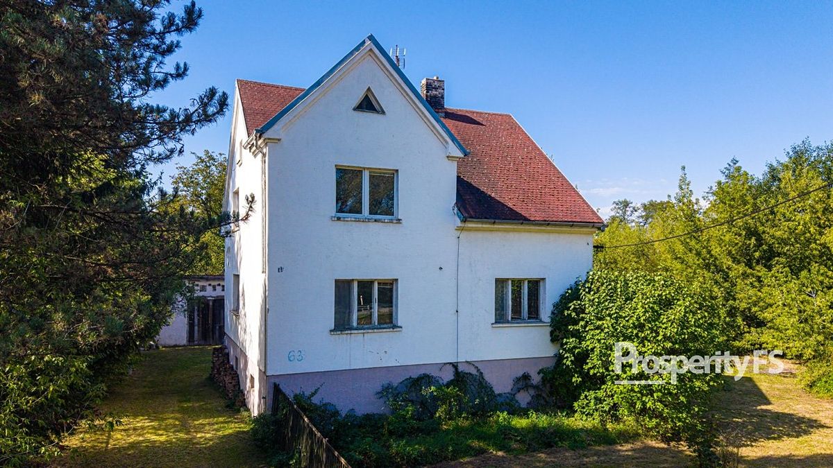 Prodej rodinného domu 267 m², pozemek 7069 m²