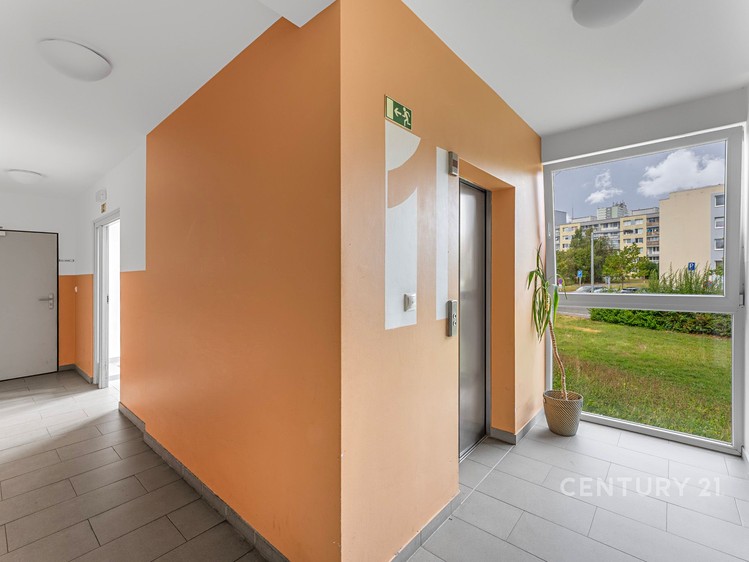 Prodej bytu 1+kk, 35 m² (14 z 21)