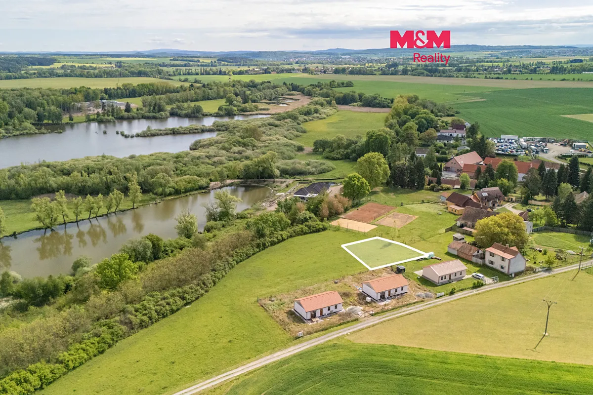 Prodej stavebního pozemku 903 m²