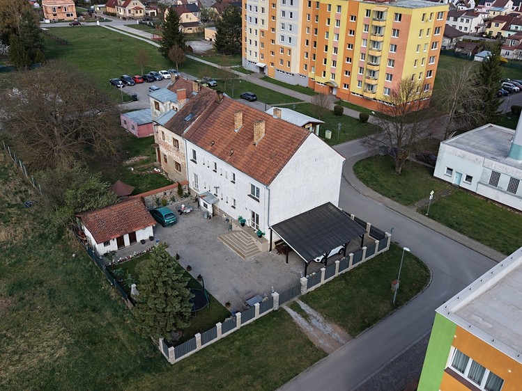 Prodej komerčního prostoru, 330 m² (1 z 40)