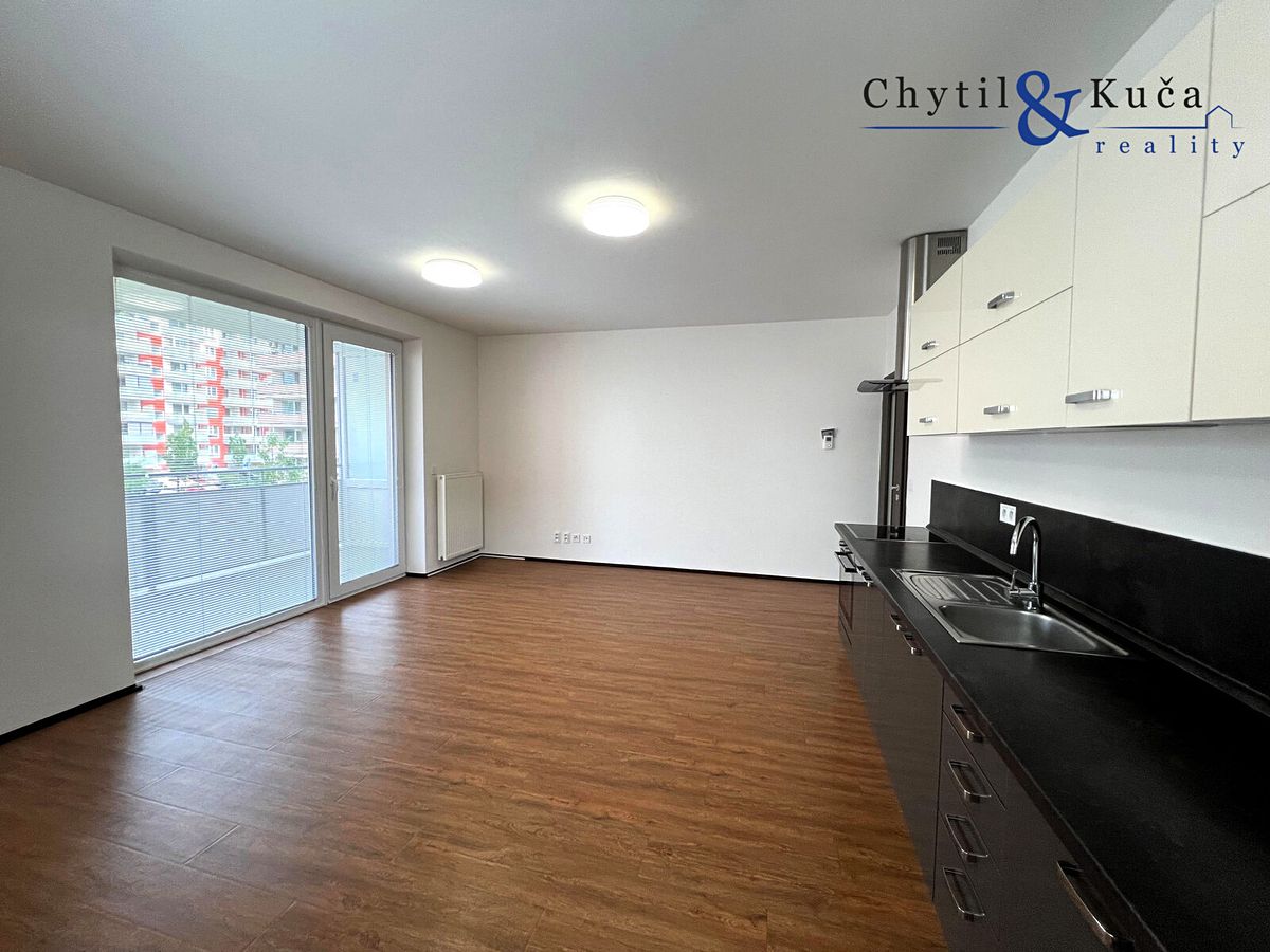 Pronájem bytu 2+kk 55 m² – fotografie 5