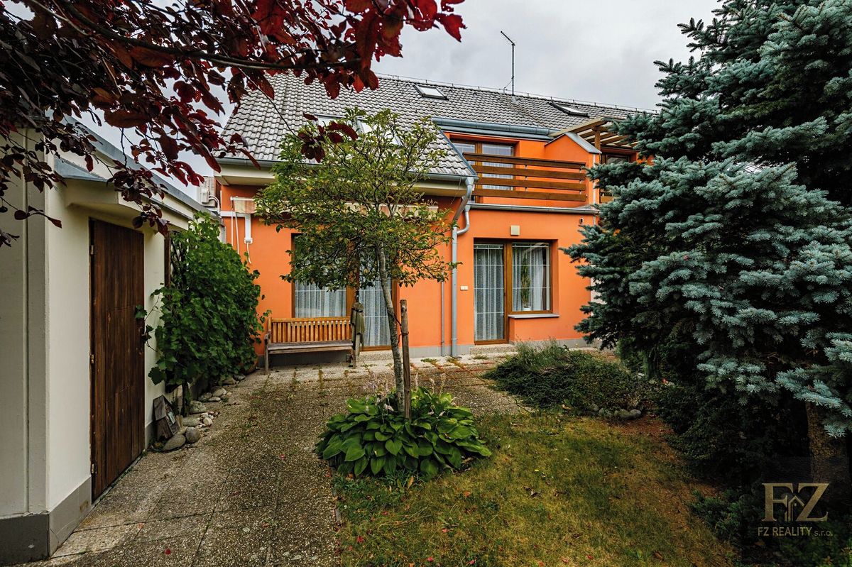 Prodej rodinného domu 138 m², pozemek 262 m²