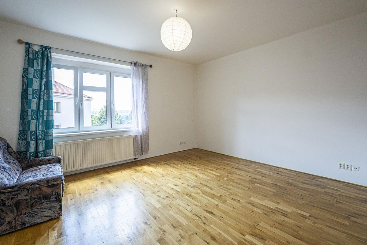 Pronájem bytu 1+kk 30 m² – fotografie 3