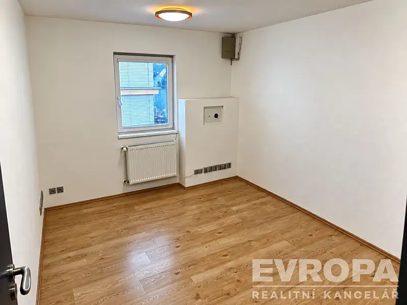 Prodej obchodního prostoru 110 m², Liberec – náhled fotky 3