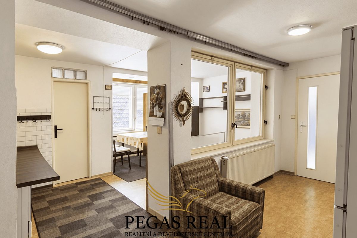 Prodej rodinného domu 95 m², pozemek 190 m² – fotografie 5