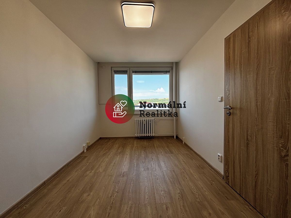 Pronájem bytu 2+kk 34 m² – fotografie 4