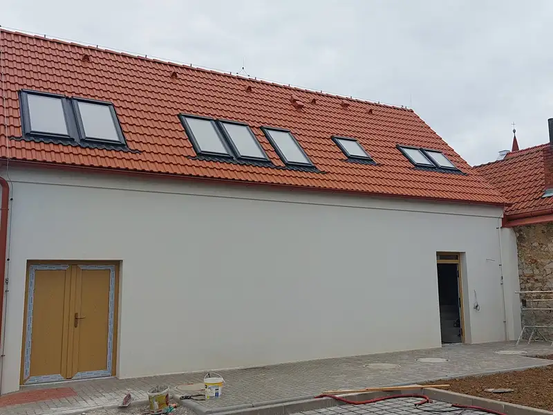 Prodej rodinného domu 138 m², pozemek 90 m², Praha – náhled fotky 2