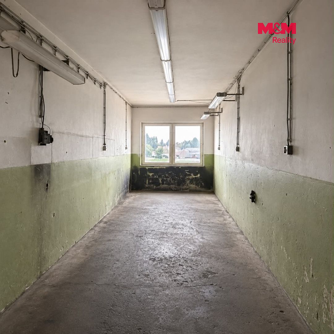 Pronájem kanceláře 139 m² – fotografie 3