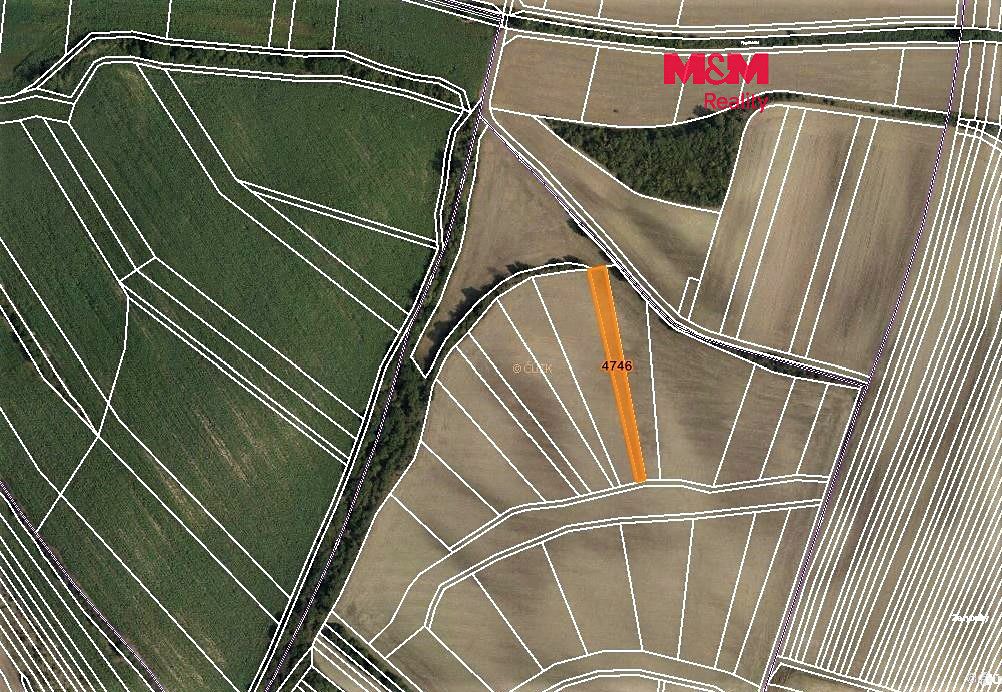 Prodej pole 1571 m², Starovičky – fotka 1 z 3