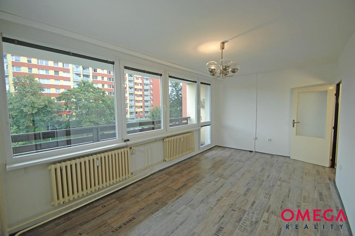 Pronájem bytu 2+1 53 m² – fotografie 3
