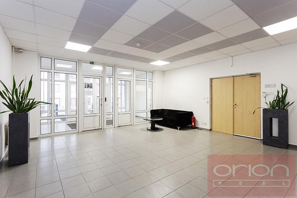 Pronájem kanceláře 38 m² – fotografie 3