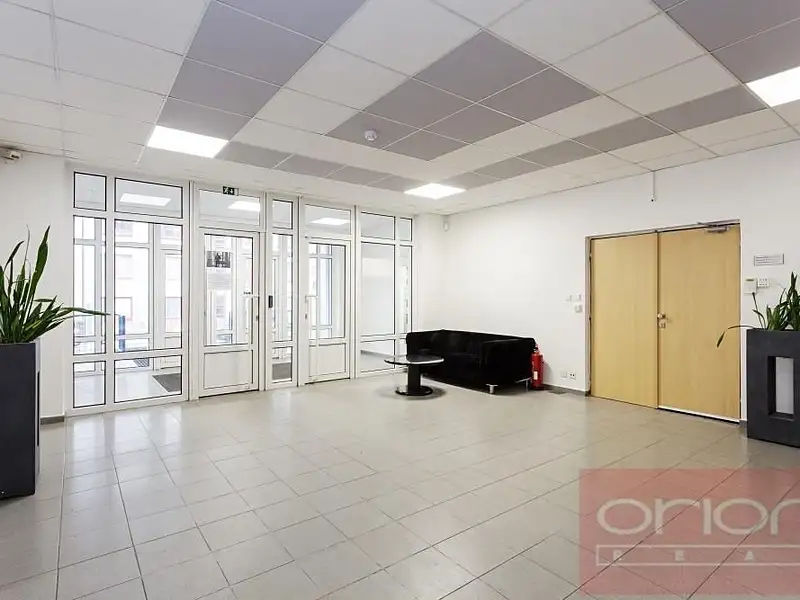 Pronájem kanceláře 38 m², Praha – náhled fotky 3