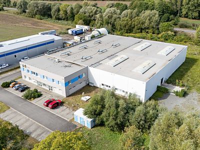 Pronájem výrobní haly, prostoru 2867 m²