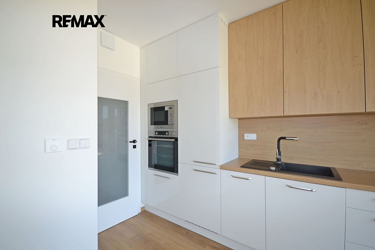 Pronájem bytu 2+kk 68 m² – fotografie 5