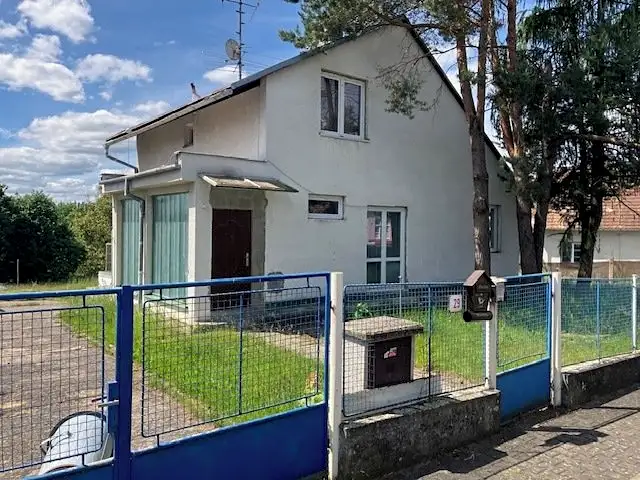 Dražba rodinného domu 130 m², pozemek 870 m², Bítov – náhled fotky 2