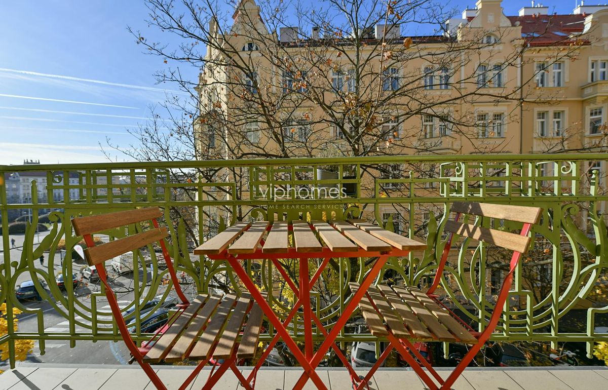 Pronájem bytu 4+kk 137 m² – fotografie 2