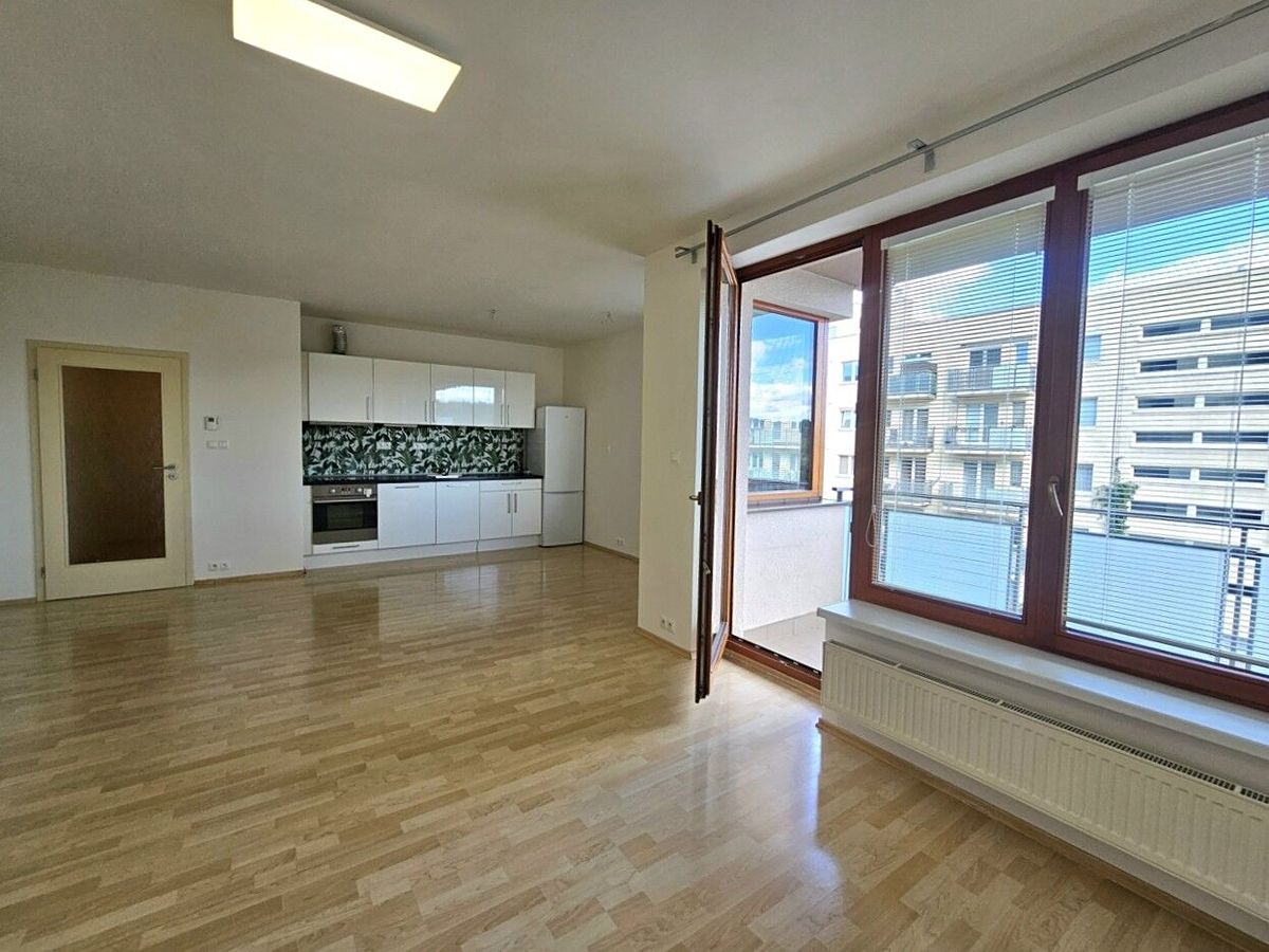 Pronájem bytu 2+kk 65 m²