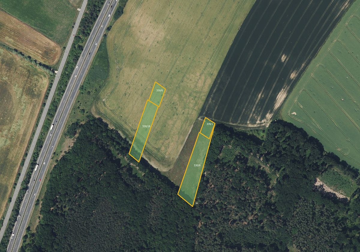 Prodej pole 12333 m², Strašnov – fotka 1 z 3