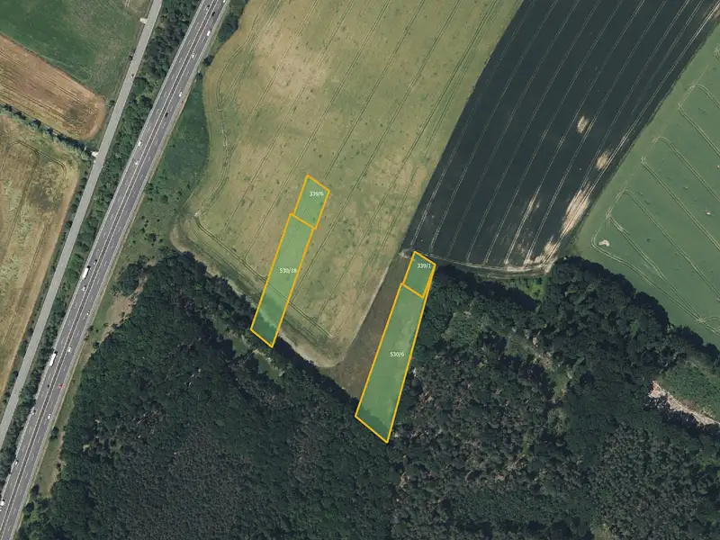 Prodej pole 12333 m², Strašnov – náhled fotky 1