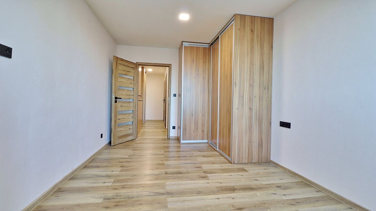 Pronájem bytu 2+kk 60 m² – fotografie 2
