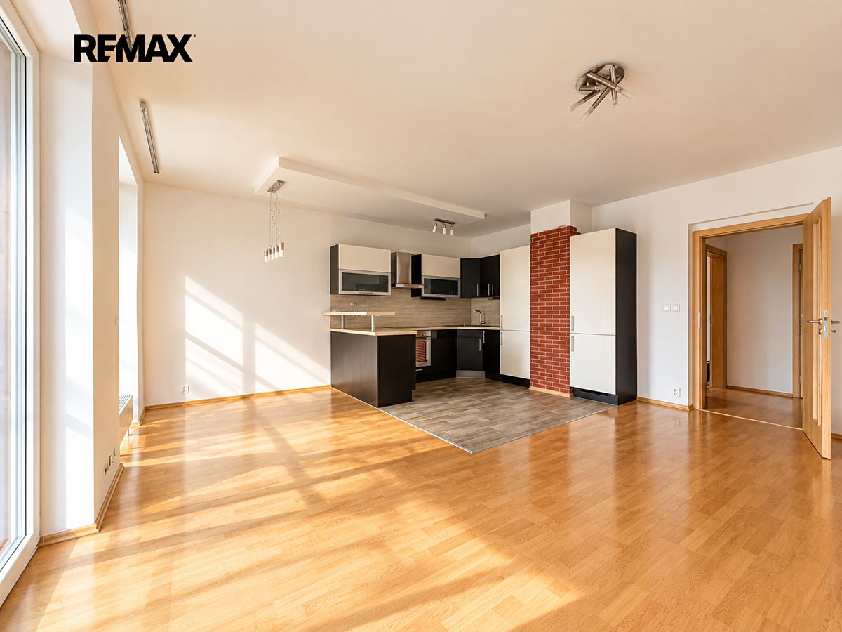 Pronájem bytu 3+kk 75 m² – fotografie 2