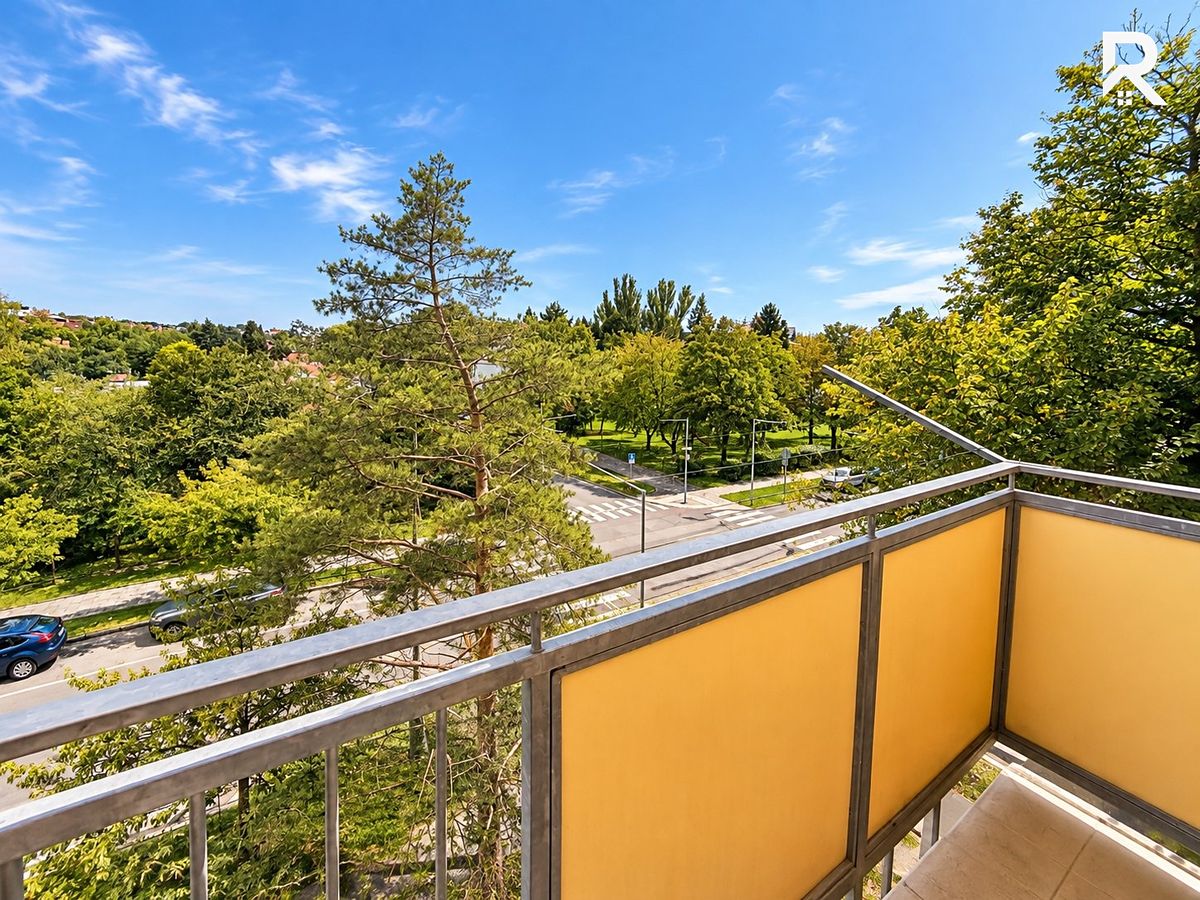 Pronájem bytu 2+1 52 m² – fotografie 3