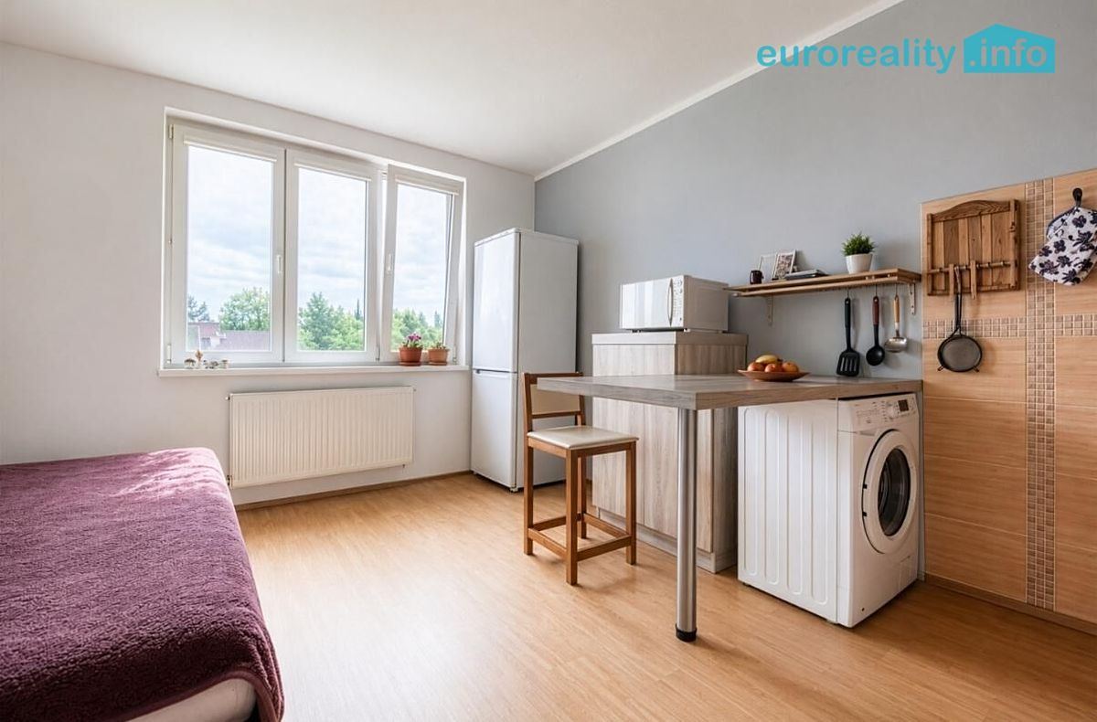 Pronájem bytu 2+kk 33 m²