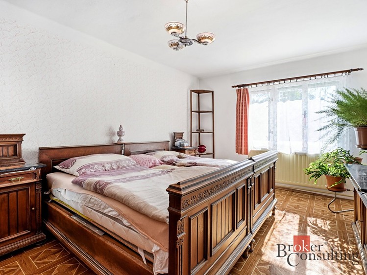 Prodej domu, 184 m² (28 z 48)
