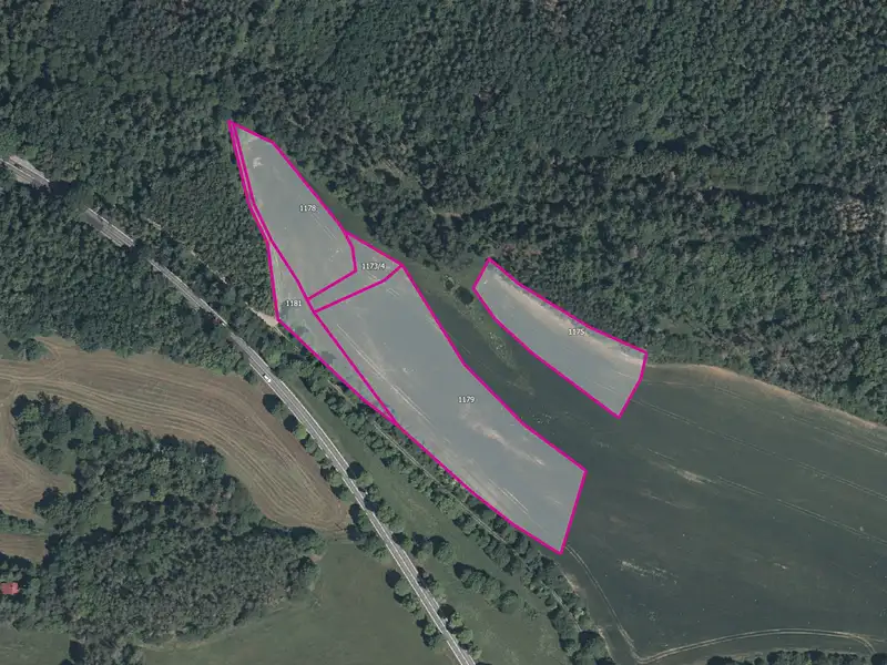 Prodej pole 23810 m², Obory – náhled fotky 2