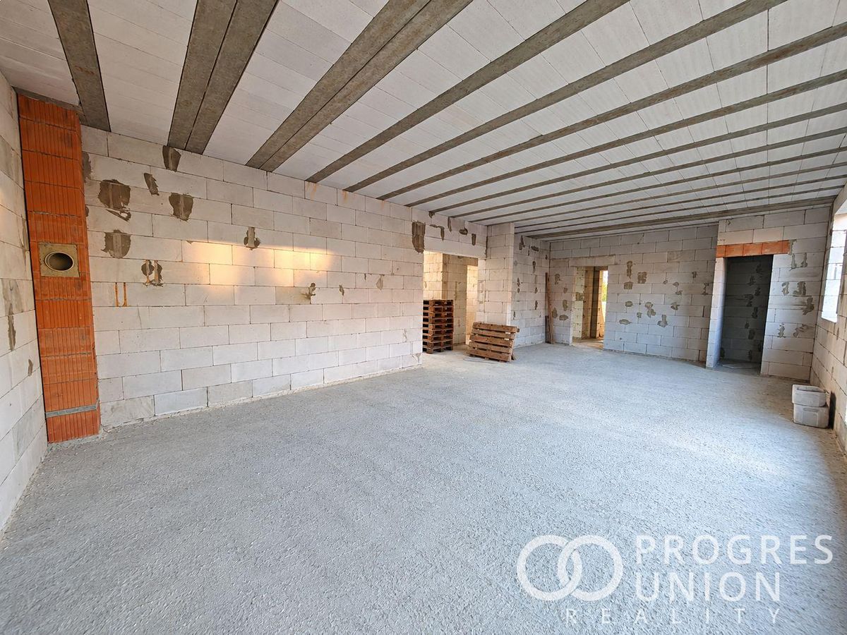 Prodej rodinného domu 234 m², pozemek 900 m² – fotografie 4