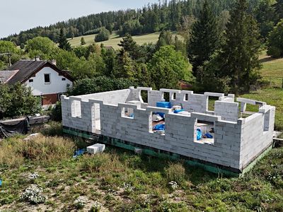 Prodej stavebního pozemku 2533 m²