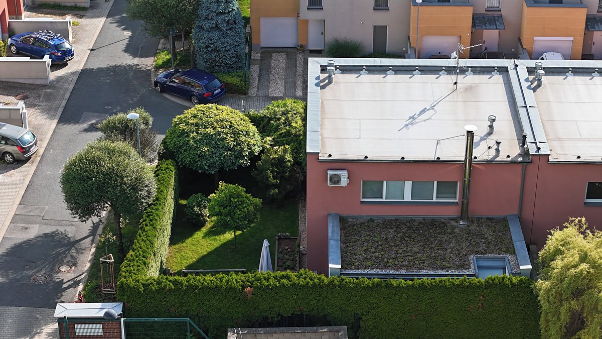 Pronájem rodinného domu 131 m², pozemek 70 m² – fotografie 2