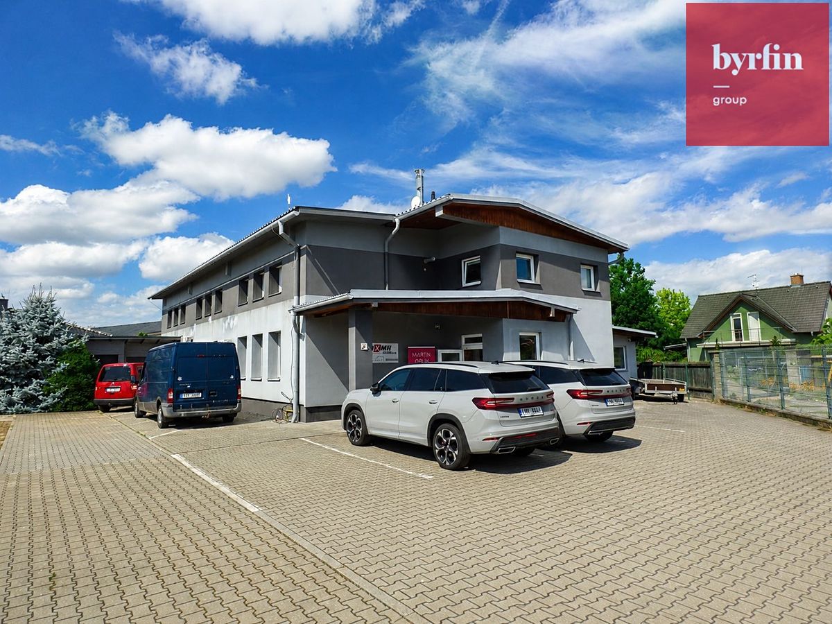 Pronájem bytu 1+kk 38 m² – fotografie 3