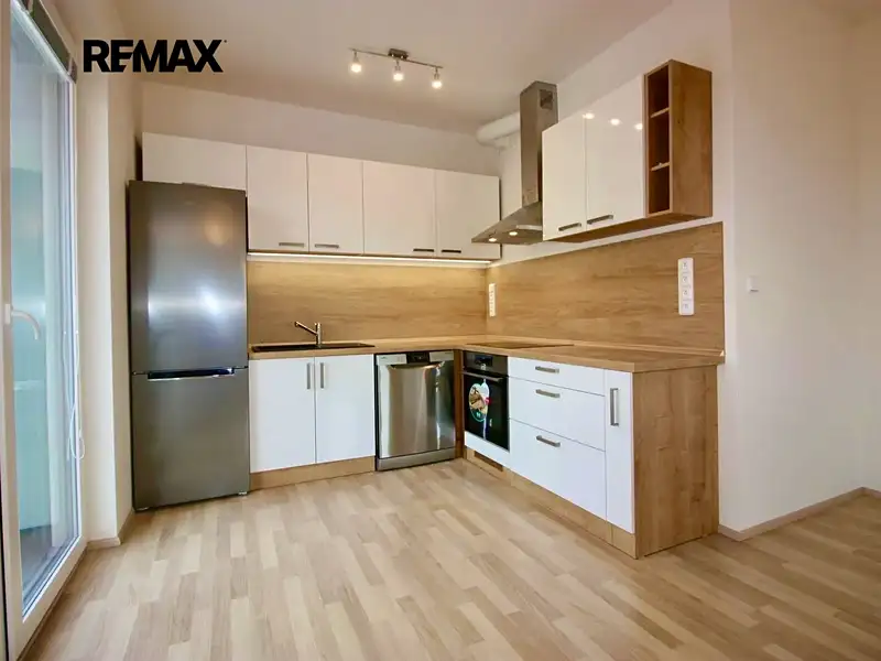 Pronájem bytu 2+kk 67 m², Liberec – náhled fotky 3