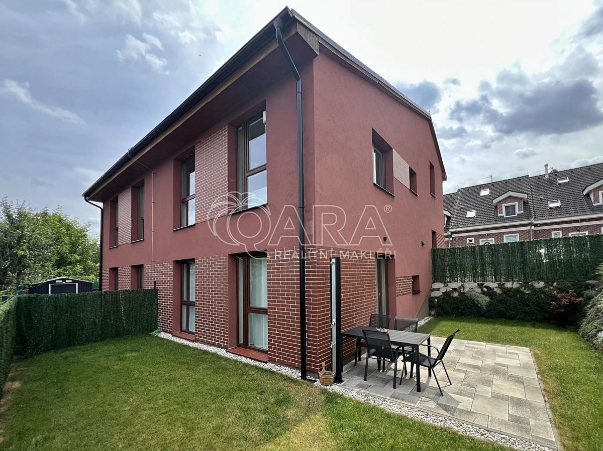 Pronájem rodinného domu 124 m², pozemek 76 m²