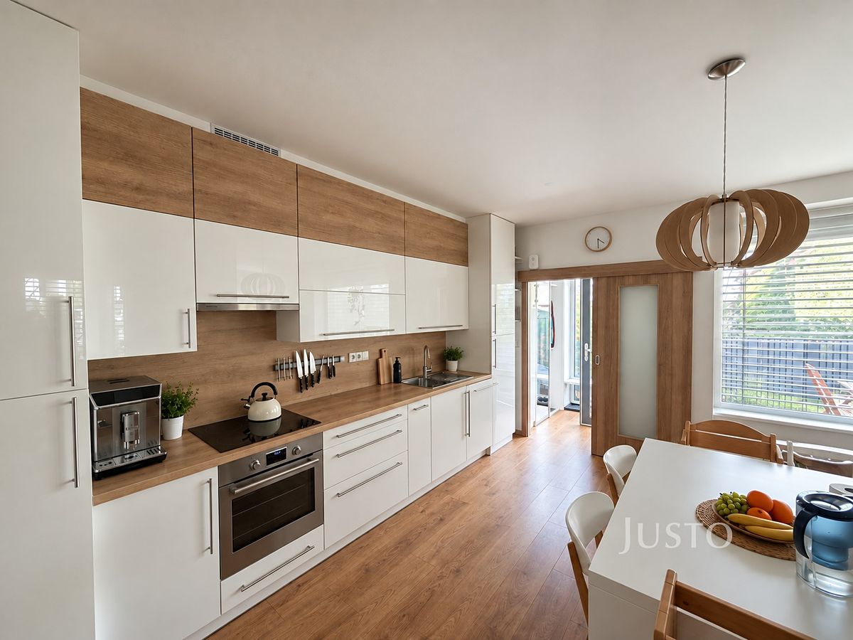 Pronájem bytu 2+kk 47 m² – fotografie 3