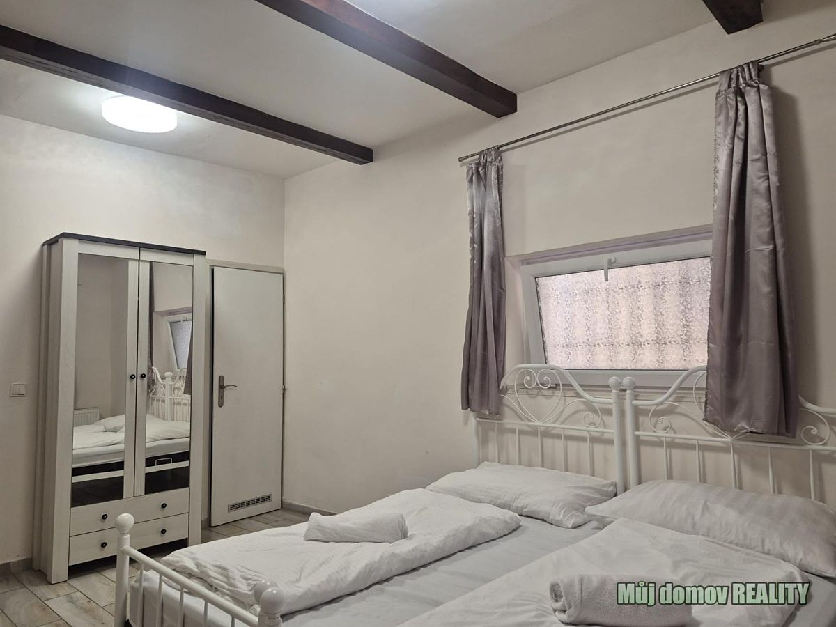 Pronájem bytu 1+kk 22 m² – fotografie 3