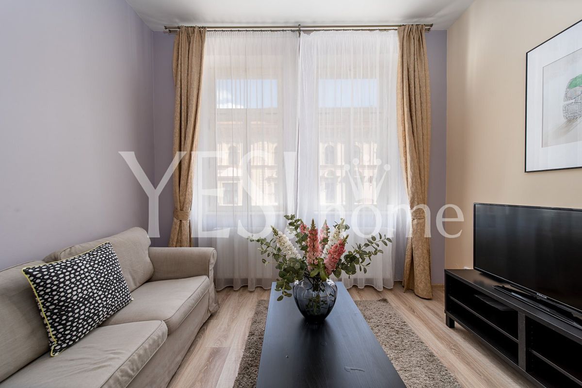 Pronájem bytu 2+kk 40 m² – fotografie 3