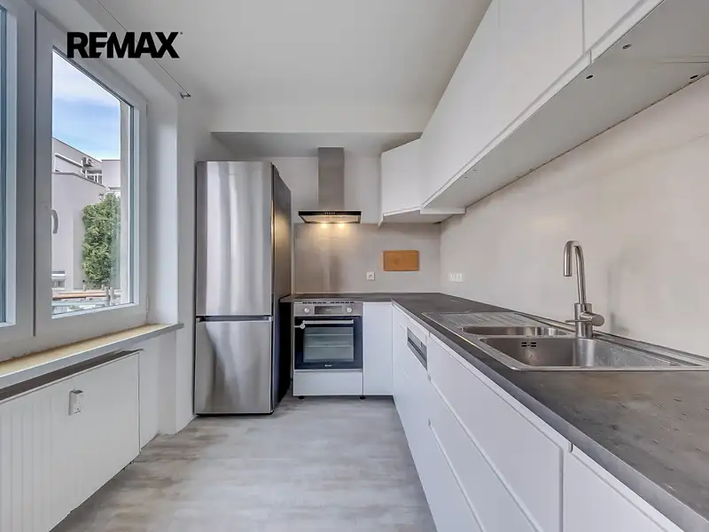Pronájem bytu 2+kk 53 m², Praha – náhled fotky 1