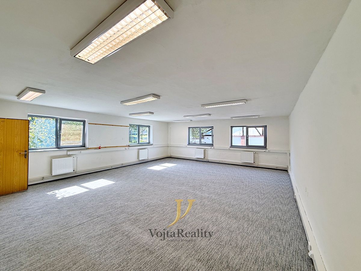 Pronájem kanceláře 58 m² – fotografie 2