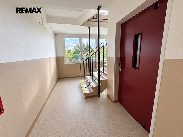 Wohnung 1+1 zum Kauf, 33 m² (9 von 10)