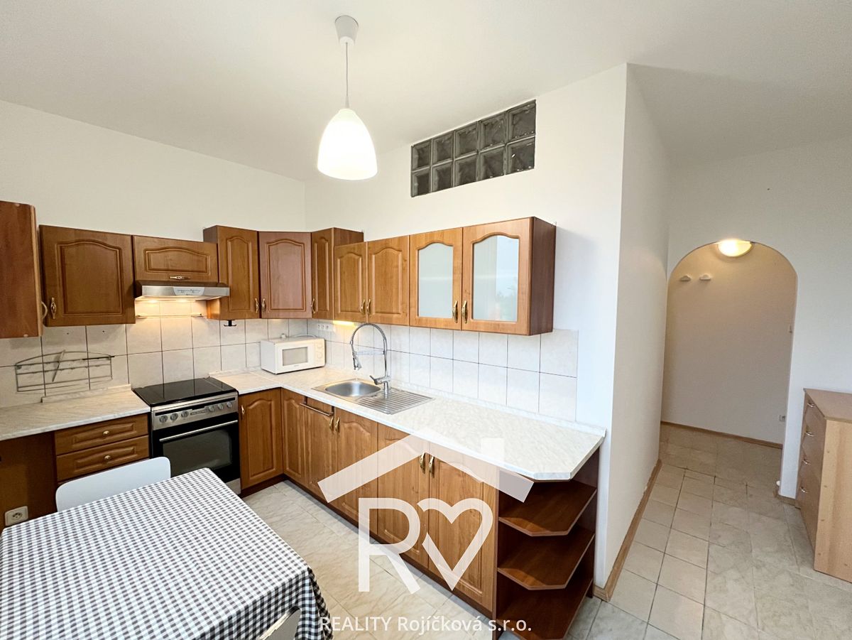 Pronájem bytu 3+1 68 m² – fotografie 2