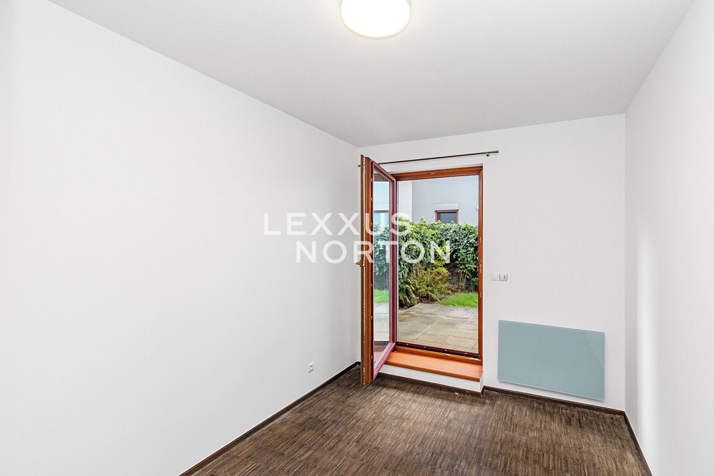Pronájem bytu 2+kk 54 m² – fotografie 3