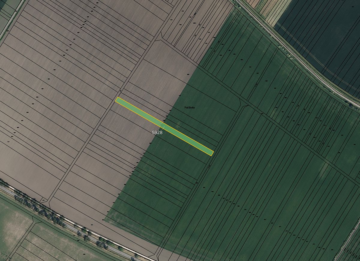 Prodej pole 2549 m²